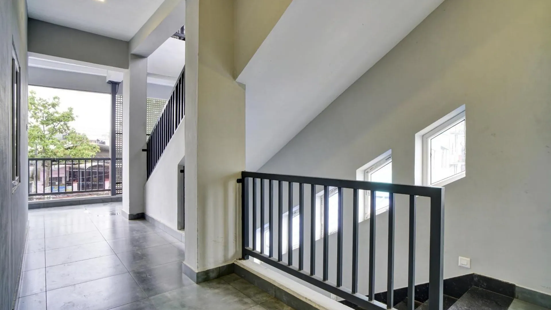 Hotel O Flagship Ocean Stay Elūr Ινδία