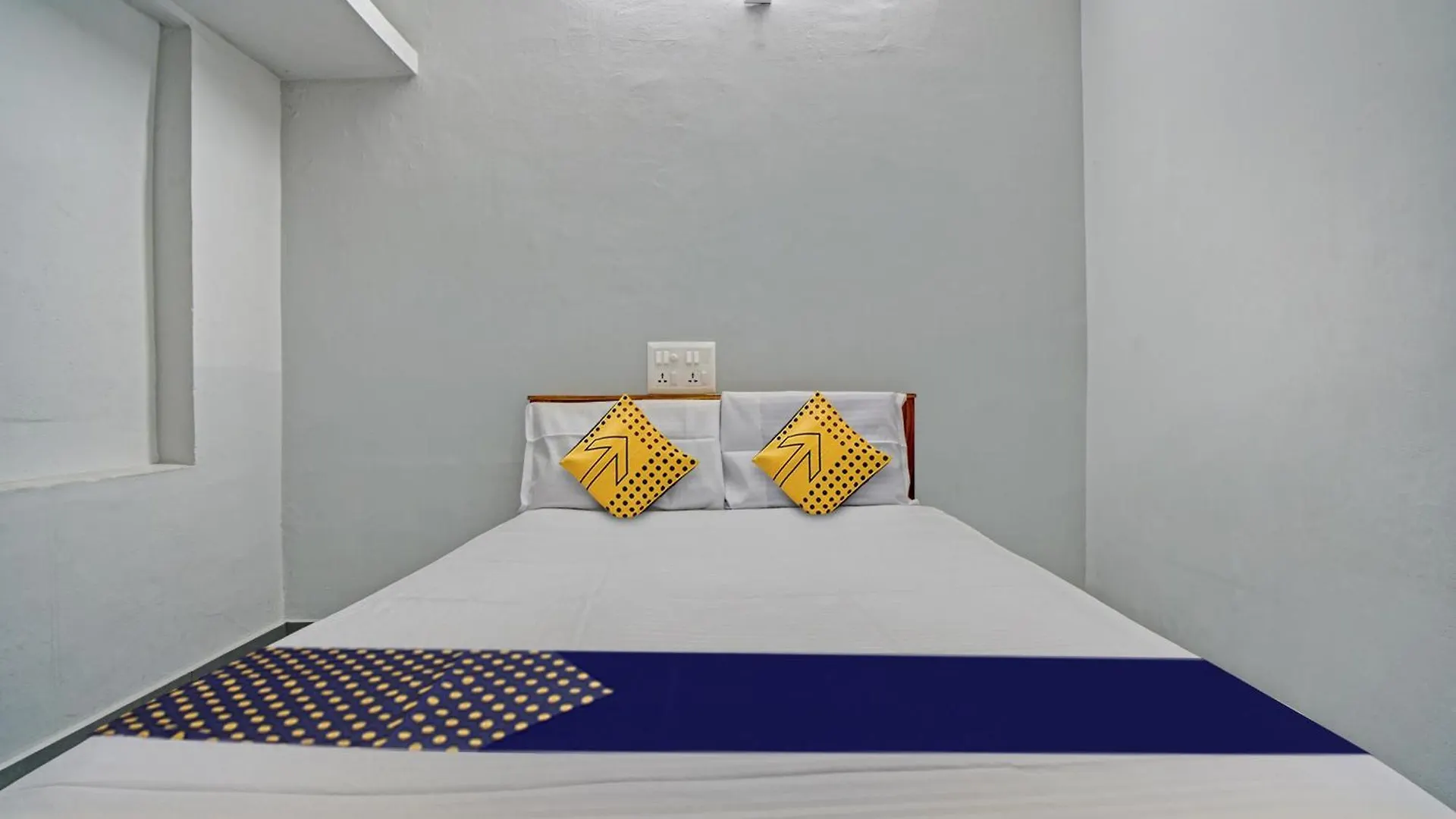 Hotel O Flagship Ocean Stay Elūr
