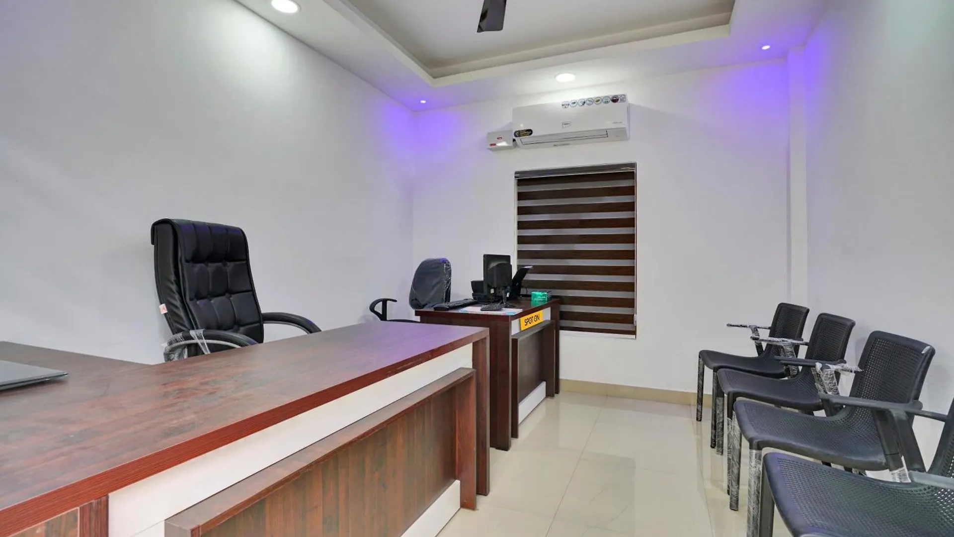 Hotel O Flagship Ocean Stay Elūr 3*,  India